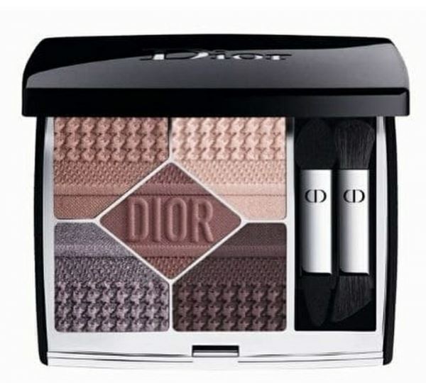 </p>
<p>                        Christian Dior New Look Atelier Makeup Collection 2022 (Limited Edition)</p>
<p>                    