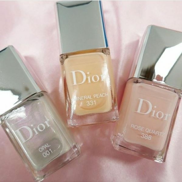 </p>
<p>                        Dior Makeup Collection Spring 2022</p>
<p>                    