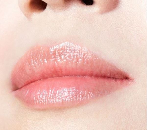  Dolce & Gabbana Spring 2022 Sheerlips Lipsticks 
