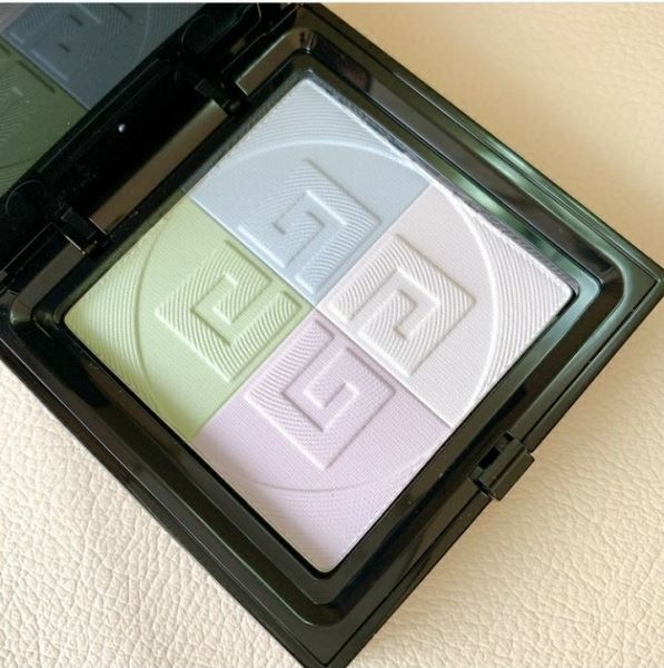 </p>
<p>                        Givenchy Prisme Libre Compact Powder (версия 2022)</p>
<p>                    